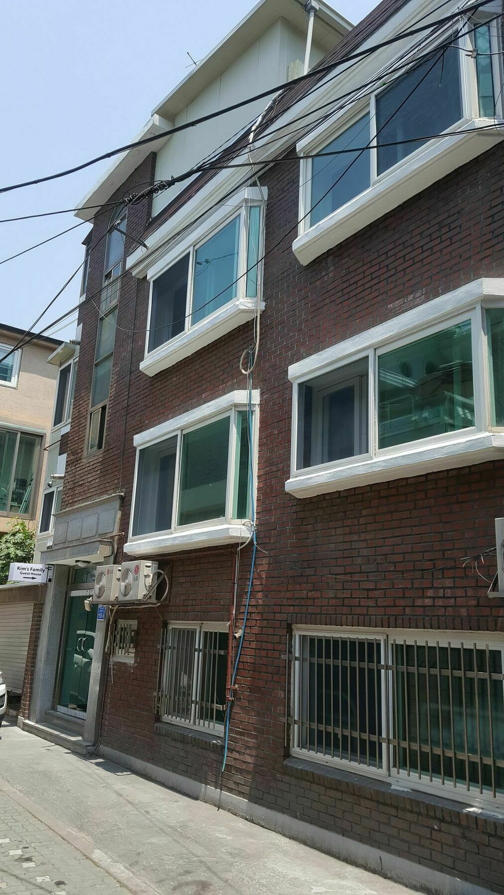 Kim'S Family Guesthouse Seoul Bagian luar foto